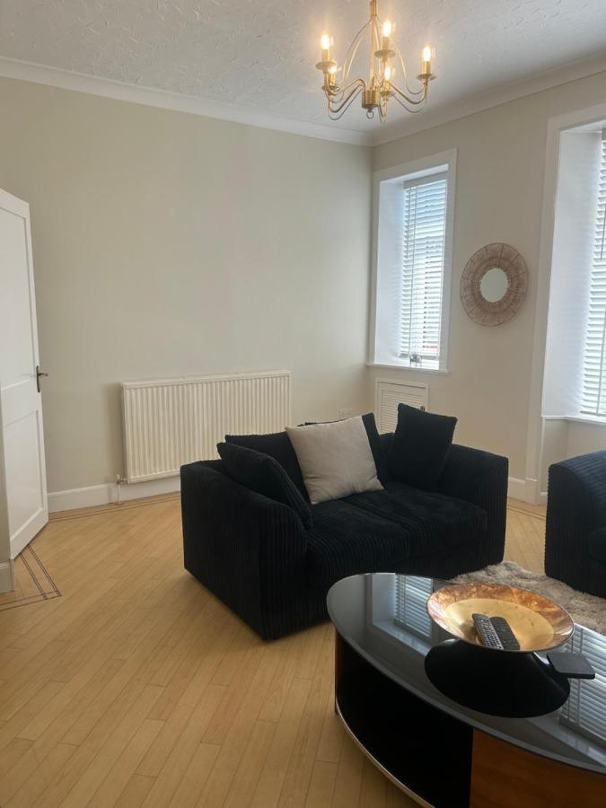 1L Albert Place Maddiston Road Brightons Falkirk Fk2 0Jx Polmont Bagian luar foto