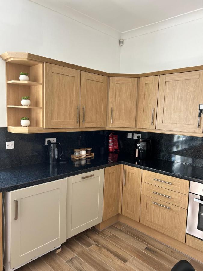 1L Albert Place Maddiston Road Brightons Falkirk Fk2 0Jx Polmont Bagian luar foto