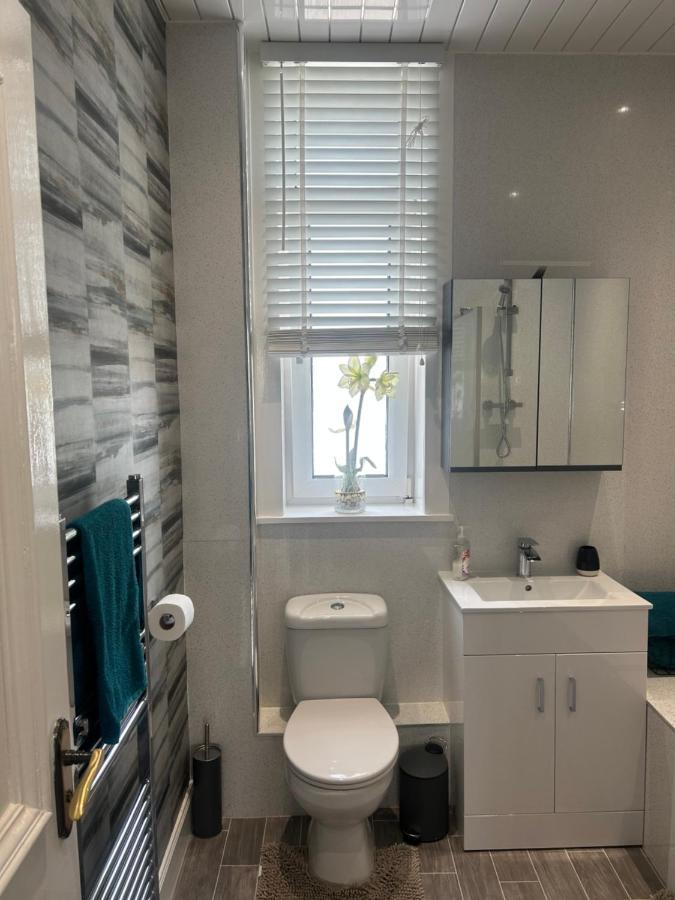 1L Albert Place Maddiston Road Brightons Falkirk Fk2 0Jx Polmont Bagian luar foto
