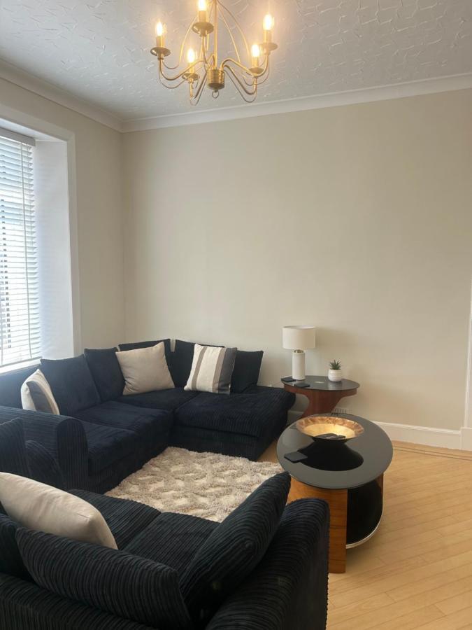 1L Albert Place Maddiston Road Brightons Falkirk Fk2 0Jx Polmont Bagian luar foto